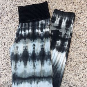 Cute booty lounge leggings🤍